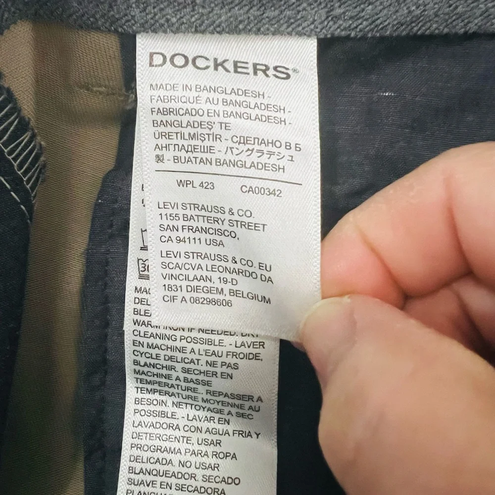 Dockers Signature Iron Free Khaki Straight Fit Stain Defender Pants Size 38x30